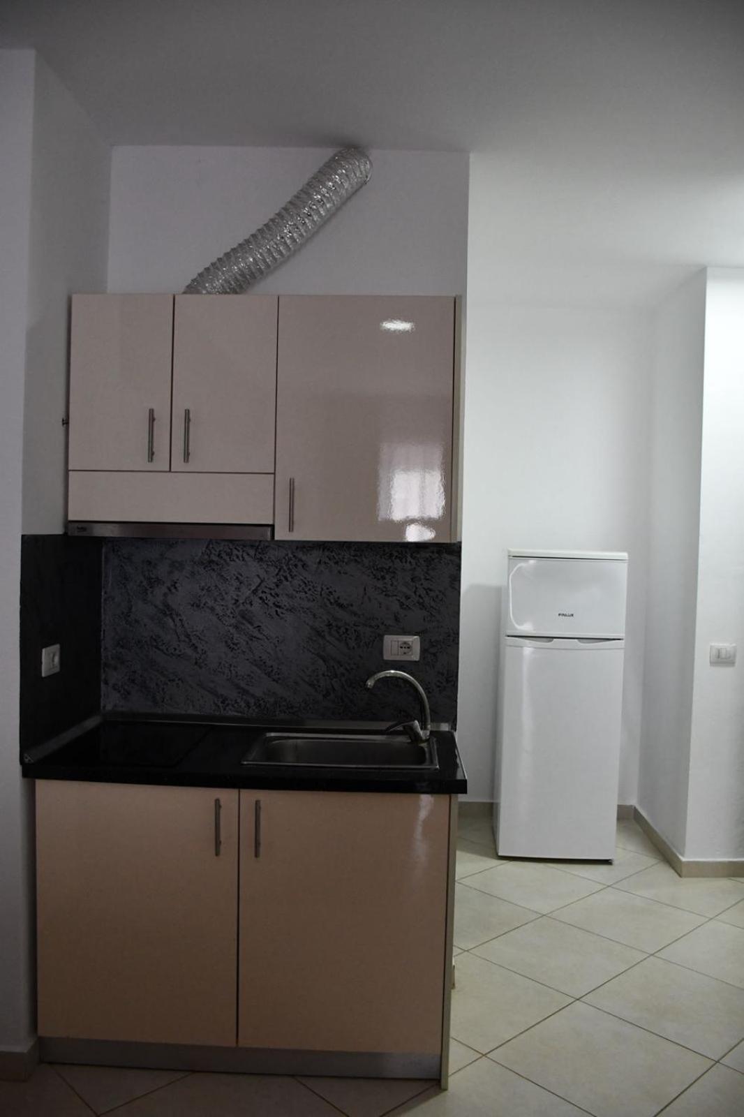 Shengjin Apartamente Antoni Exteriör bild