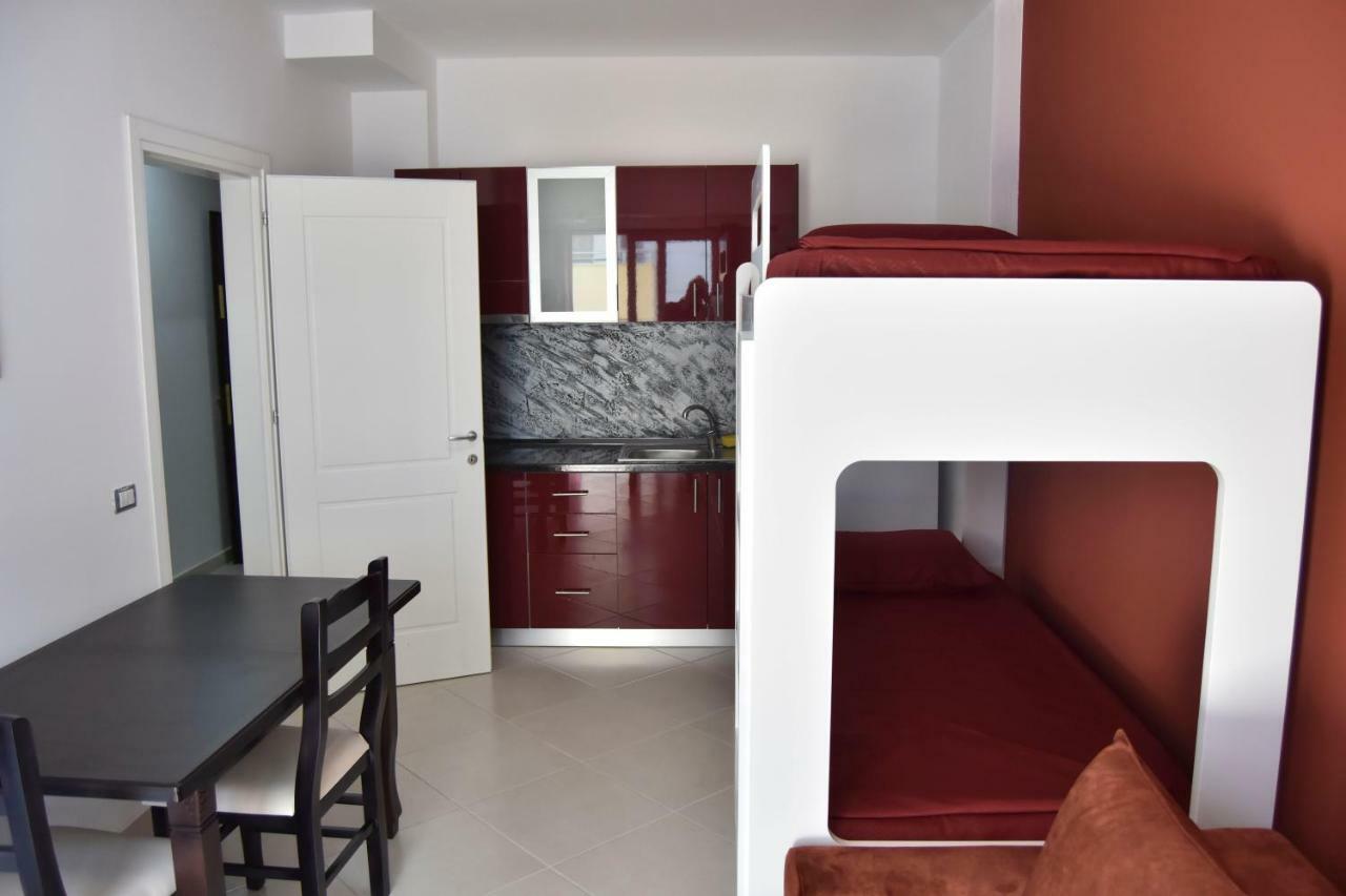 Shengjin Apartamente Antoni Exteriör bild